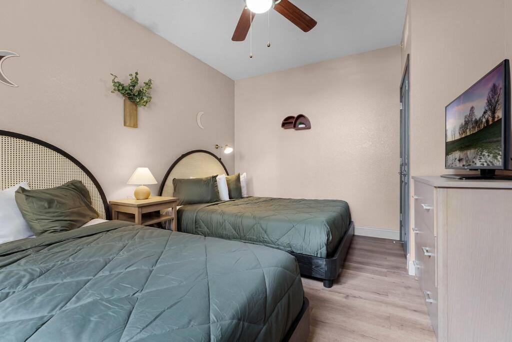 Designer Corner Suite 3Br/2Ba - Disney, Universal, Convention Center & Seaworld 올랜도 외부 사진